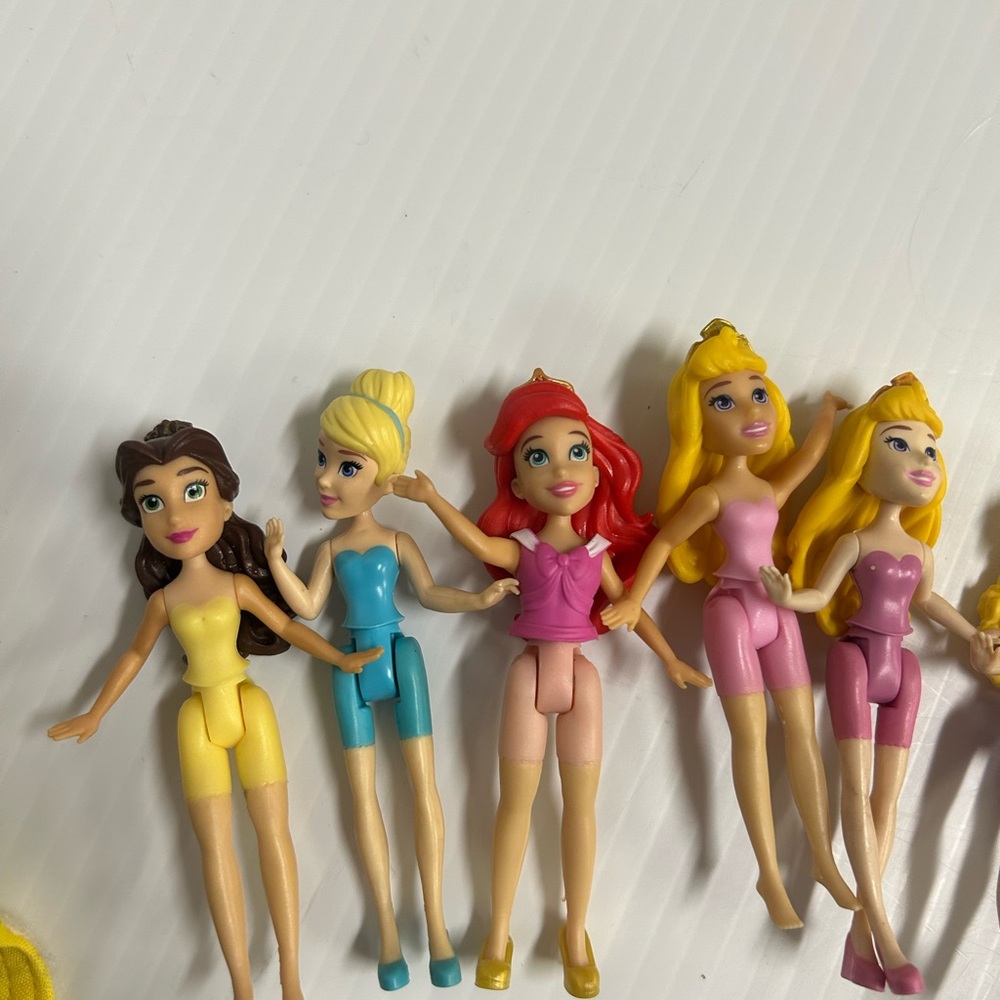 Disney Princess Little Kingdom 10 dolls clothing Extras lot Polly style - Picture 3 of 8